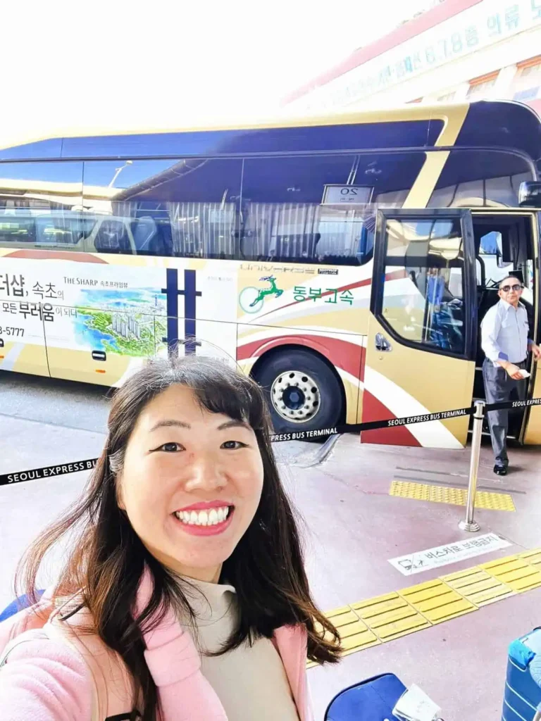 Jade boarding the bus from Seoul to  Seoraksan National Park