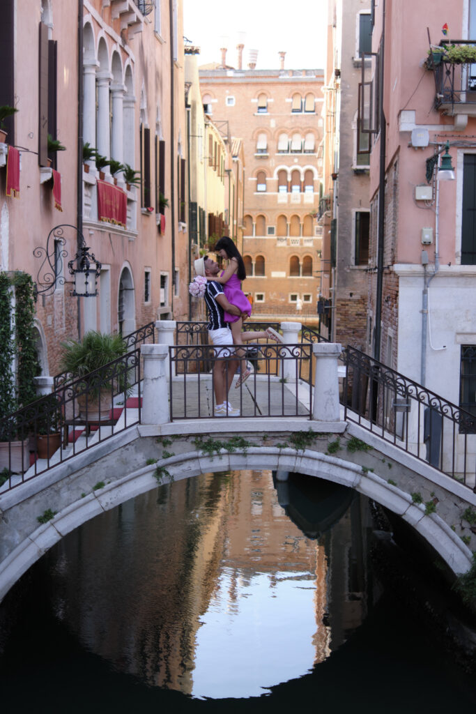 best couple photoshoot locations in Venice Italy