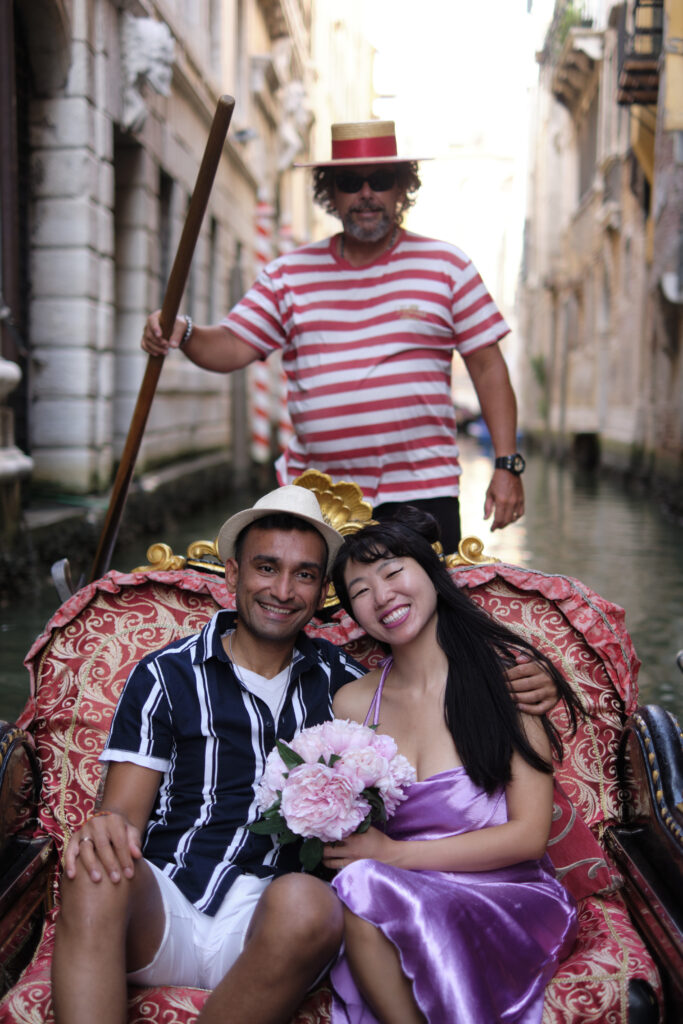 the best venice gondola ride for couples