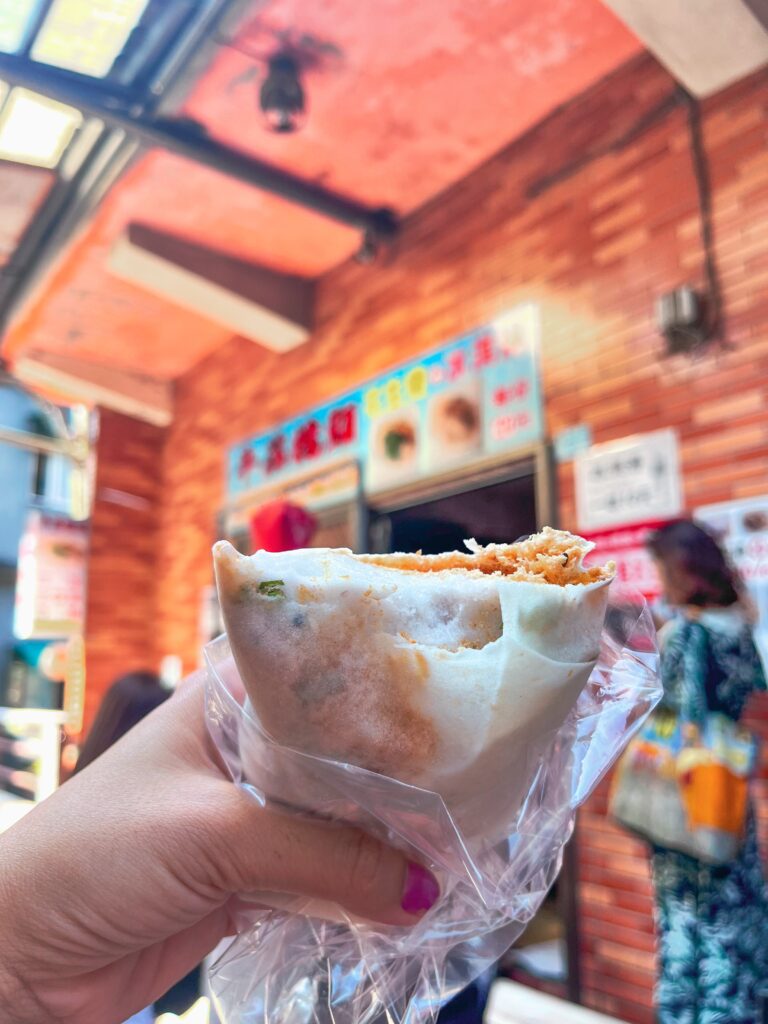 peanut ice cream roll at jiufen, taiwan